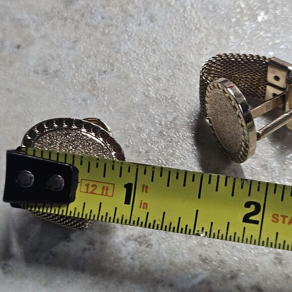 Gold Tone Cufflinks Oval Mesh Wrap Around 1 Inch - Picture 4 of 4